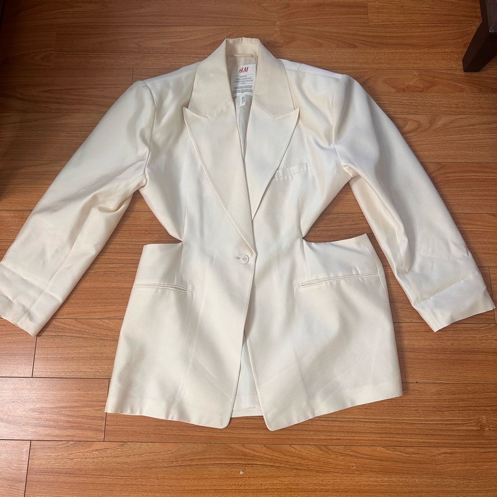 H&M Innovation Collection Women's Cream Blazer